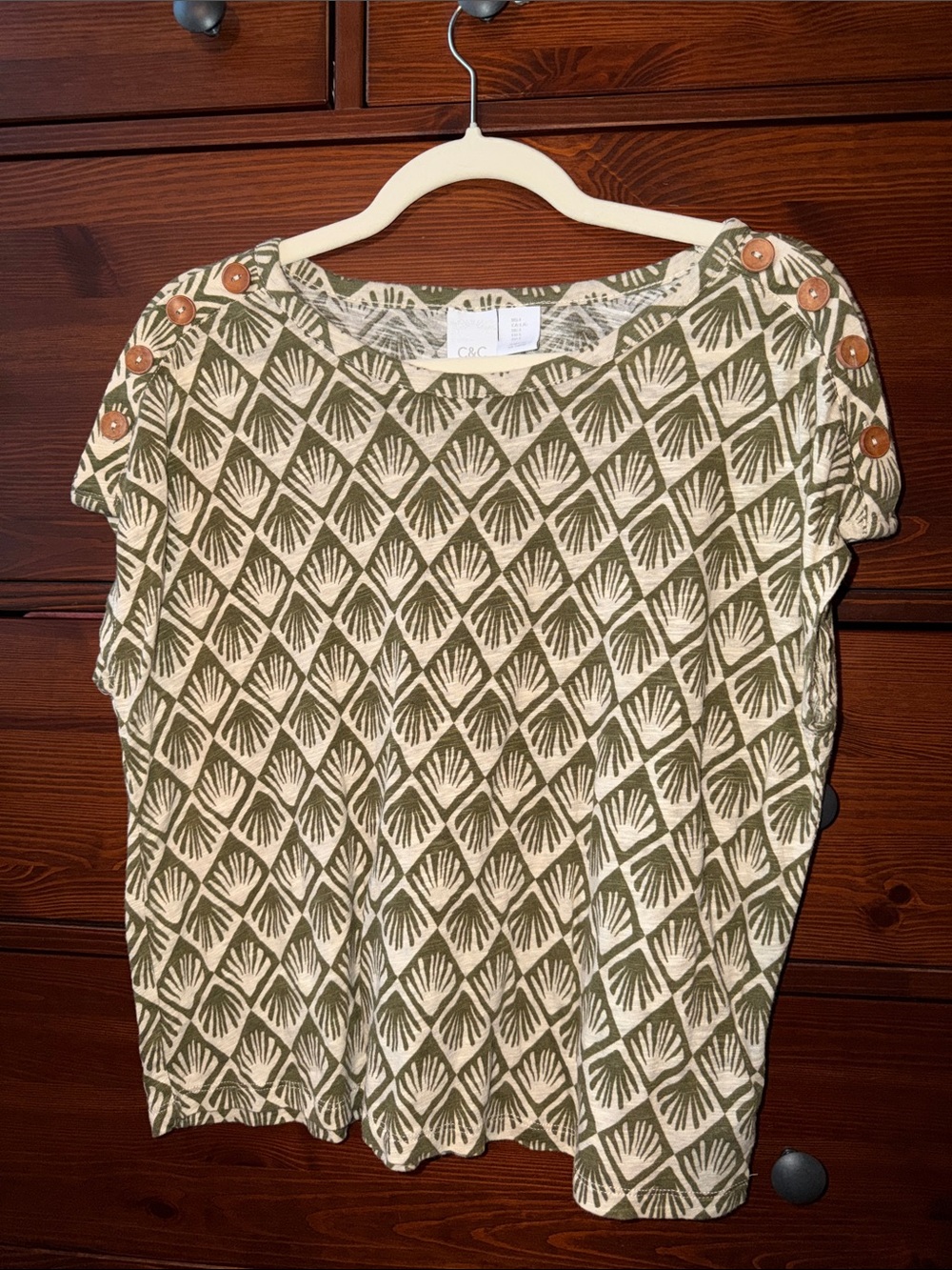 C&C California Olive & Cream Geometric Button-Shoulder Linen Blend Tee